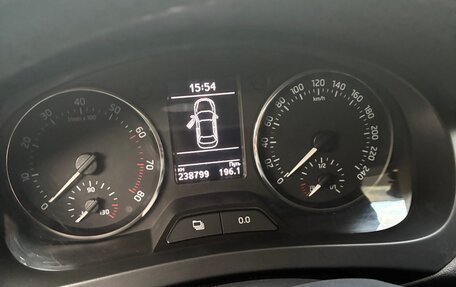 Skoda Rapid I, 2015 год, 950 000 рублей, 15 фотография