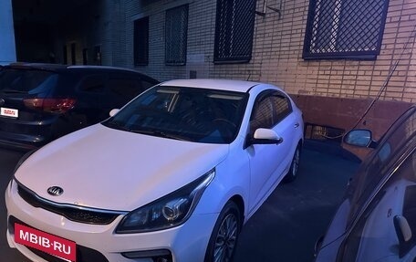 KIA Rio IV, 2018 год, 1 350 000 рублей, 10 фотография