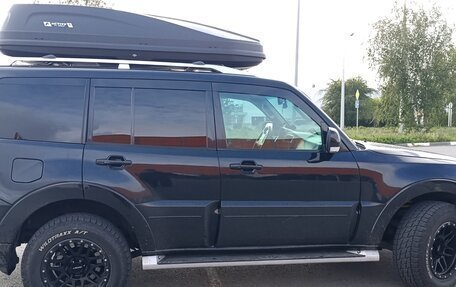 Mitsubishi Pajero IV рестайлинг 2, 2007 год, 1 450 000 рублей, 3 фотография