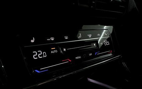 Volkswagen Passat B8 рестайлинг, 2021 год, 2 700 000 рублей, 12 фотография