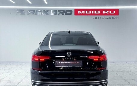 Volkswagen Passat B8 рестайлинг, 2021 год, 2 700 000 рублей, 22 фотография