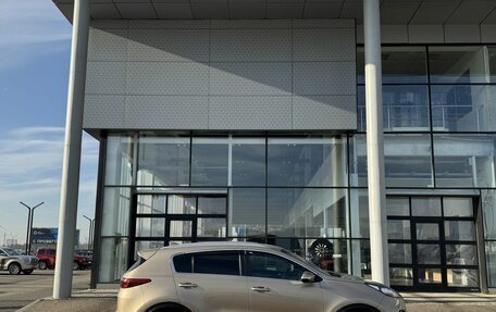 KIA Sportage IV рестайлинг, 2018 год, 2 135 000 рублей, 6 фотография