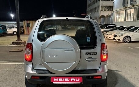 Chevrolet Niva I рестайлинг, 2013 год, 595 000 рублей, 4 фотография