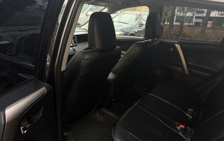 Toyota RAV4, 2018 год, 2 400 000 рублей, 11 фотография