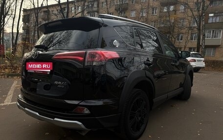 Toyota RAV4, 2018 год, 2 400 000 рублей, 3 фотография
