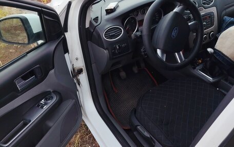 Ford Focus II рестайлинг, 2011 год, 300 000 рублей, 9 фотография