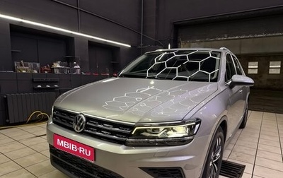 Volkswagen Tiguan II, 2019 год, 2 340 000 рублей, 1 фотография