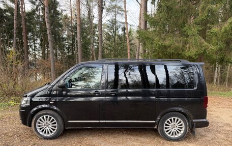 Volkswagen Multivan T5, 2011 год, 2 200 000 рублей, 3 фотография